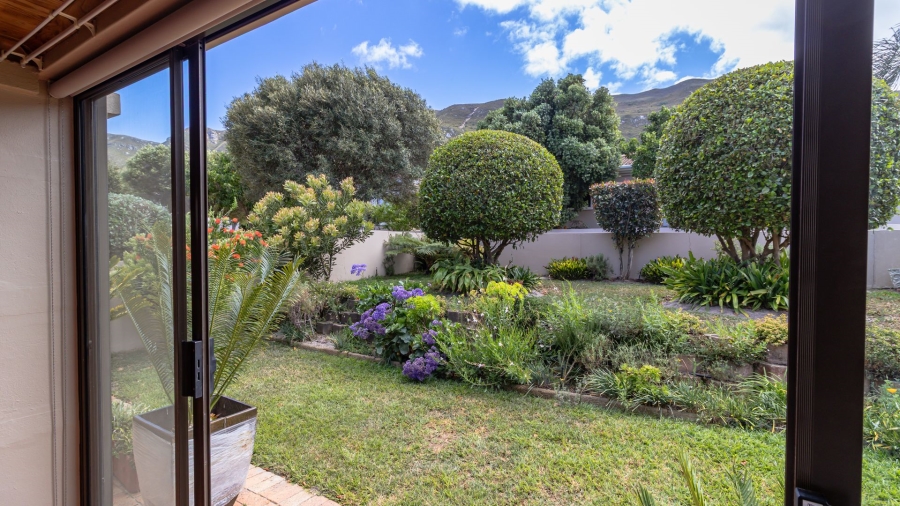3 Bedroom Property for Sale in Chanteclair Western Cape